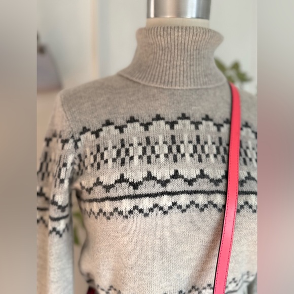 JACK WILLS SWEATER - Picture 2 of 8